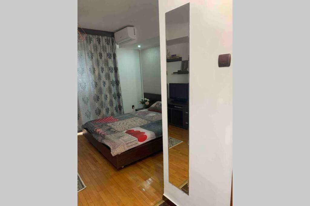 Lovely Studio In The Heart Of Bucarest Exterior foto